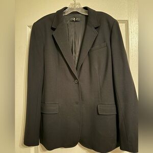 Classically tailored blazer